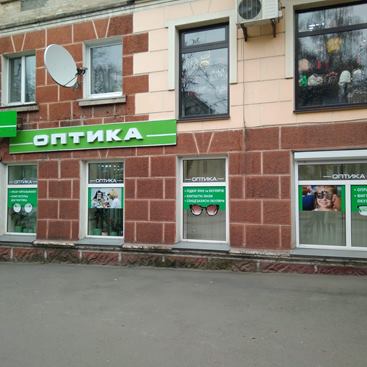 Печать на самоклеющейся пленке с ламинацией.